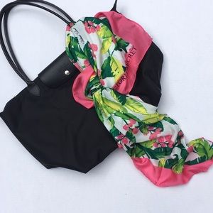 LIMITED EDITION NWOT Victoria’s Secret silk scarf